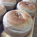 にやにやにゃにゃこ's cooksnap of when they made くるみとチーズの平焼きパン.
