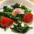 mantacarp's cooksnap of when they made 朝食向け！ほうれん草とトマトの炒め物.