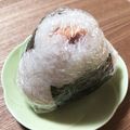 ☆あいちゃん's cooksnap of when they made 銀鮭おにぎり♪.