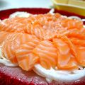 ケスケの嫁's cooksnap of when they made うちの☆サーモンのお刺身の食べ方.