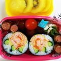 todoママ's cooksnap of when they made 【飾り巻き寿司】バラ.