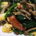 ねこタヌキ's cooksnap of when they made ほうれん草とキノコのバター醤油炒め♡.