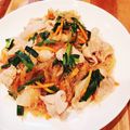 ❁yuki❁'s cooksnap of when they made 豚バラニラもやし中華春雨炒め.