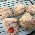 ユカtoマオマオ's cooksnap of when they made トースターで！ブルーベリー＆苺スコーン♪.