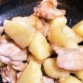 ぶっちー☆☆'s cooksnap of when they made 鶏肉とじゃがいもの炒め煮.