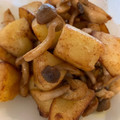 ﾔﾏﾀﾞﾝﾀﾞﾝ's cooksnap of when they made 新じゃがとしめじの醤油マヨ炒め.