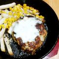 オネアミス's cooksnap of when they made スキレットで絶品ハンバーグ＊.