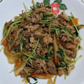 nyangomama's cooksnap of when they made 簡単♡豚こまと水菜の炒め物！豚丼にも！.