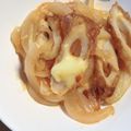 はるちゃんぺ☆'s cooksnap of when they made お弁当に♪玉葱竹輪のケチャップチーズ炒め.