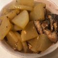 ジャスミンますみん's cooksnap of when they made 鯖味噌煮缶で「さば味噌大根」.