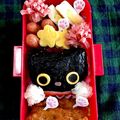 mother＊s's cooksnap of when they made 靴下にゃんこのキャラ弁.