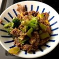 ともんちママ's cooksnap of when they made 材料3つ！ブロッコリーと牛肉と卵の炒め物.
