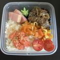 ☆こまっと☆'s cooksnap of when they made 人気☆簡単花きゅうり飾り切りカットお弁当.