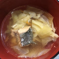 わたるんママ's cooksnap of when they made 鍋にぶっ込み！白菜と鮭缶のスープ.
