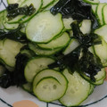 tolatte's cooksnap of when they made きゅうりとわかめの酢の物.