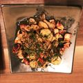 norihirovi's cooksnap of when they made おつまみに海老タコアボカドのガリシア炒め.