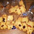 クックF58MPC☆'s cooksnap of when they made だっこクマクッキー.