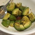 あきもふ's cooksnap of when they made 俺流のおつまみ！アボカドの塩ニンニク和え.