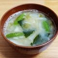 creeeampan's cooksnap of when they made スナップえんどうと玉ねぎのお味噌汁♪.