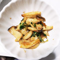 よーこ☆ガッキー's cooksnap of when they made 焼肉のタレで♪ エリンギ豆苗炒め.