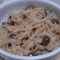 地鶏の町の子's cooksnap of when they made しめじともやしのナムル風サラダ.