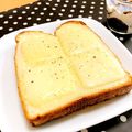 toshi♫'s cooksnap of when they made ブラックペッパー☆チーズトースト.