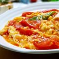nikopisces's cooksnap of when they made トマトと玉子のピリ辛丼.
