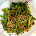 Phamvandon's cooksnap of when they made アスパラとツナのソテー.