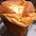 りゅうちゃんパパ★'s cooksnap of when they made クリームチーズの食パン.
