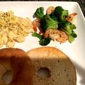 Oxnard_KK's cooksnap of when they made 彩りおかず＊えびとブロッコリーの中華炒め.