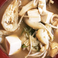 ムーヒツジ's cooksnap of when they made 舞茸とえのきと豆腐の味噌汁.