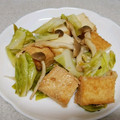 クックZTZ10H☆'s cooksnap of when they made 厚揚げしめじアスパラのバタぽん炒め.