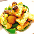 ☆糖質減らしてます☆'s cooksnap of when they made 厚揚げとなすとピーマンのピリ辛炒め.