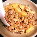 コッピー３０５'s cooksnap of when they made 新じゃがと豚挽肉の豆板醤炒め.