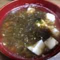 ３匹の大ぶたママ's cooksnap of when they made 簡単♪意外と合うのよ☆もずくのお味噌汁.