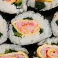 ゆこPIN's cooksnap of when they made バラの花（のり巻き）.