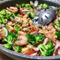 m804's cooksnap of when they made えびとあさりたっぷり⌘魚介のパエリア.