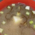 Yount's cooksnap of when they made じゃが芋ともずくの味噌汁.