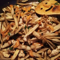 ☆たんこぶ☆'s cooksnap of when they made 簡単☆豚肉とごぼうの味噌マヨ炒め.