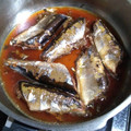 hytekeyu's cooksnap of when they made 圧力鍋で骨までがぶり☆サンマの蒲焼き風.