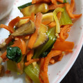 クック847Q8Q☆'s cooksnap of when they made 小松菜エリンギ人参のごま炒め★.