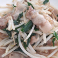 きゅうちゃんひなさん's cooksnap of when they made もやしと豚ニラ炒め☆.