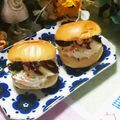 虹色♪︎ちゅーりっぷ's cooksnap of when they made 菓子パンアレンジで簡単フルーツサンド.