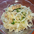 クックVOY1Q3☆'s cooksnap of when they made もやしときゅうりと新玉ねぎのサバ缶サラダ.