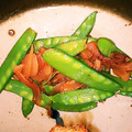 ももたももた's cooksnap of when they made さやえんどうと玉ねぎの味噌炒め.
