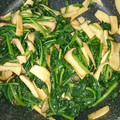 優駿蓮ママ's cooksnap of when they made ほうれん草とエリンギのバター醤油炒め.