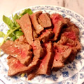 大魔女's cooksnap of when they made 鹿角短角牛の熟成ヒレ肉の塊でタリアータ.