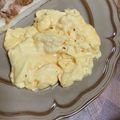 STfam's cooksnap of when they made 簡単ふわとろチーズスクランブルエッグ.