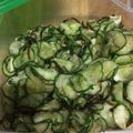 ❤︎博史❤︎もりもり's cooksnap of when they made きゅうりの塩昆布和えゴマ油風味.