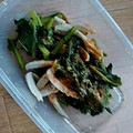 クックBNQ5PD☆'s cooksnap of when they made 蕪の葉と竹輪のゴマ和え.